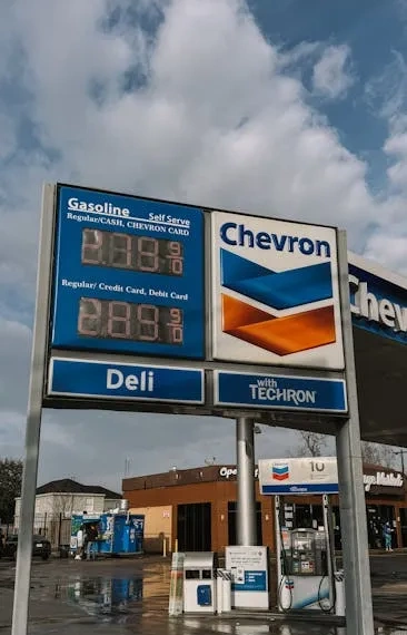 Bitcoin Slides Below $66k as Rising Oil Prices Fuel Investor Caution