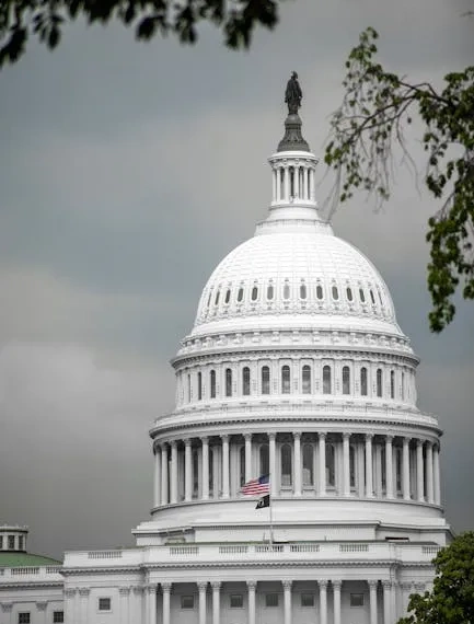 Binance Counters US Senate Probe: Exchange Vows Compliance Amidst Iran Sanction Allegations