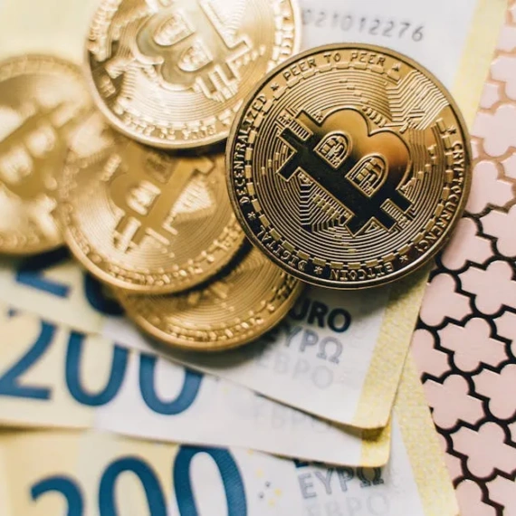 Bitcoin at Risk: How a $180 Oil Spike Could Drastically Impact Crypto Markets