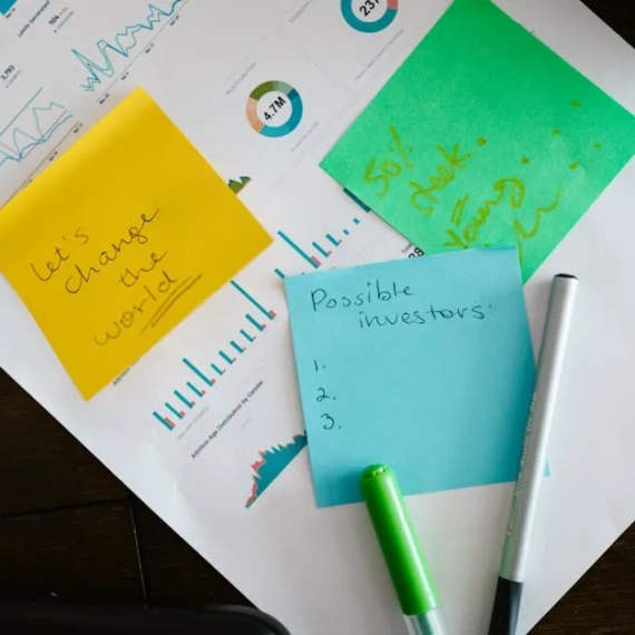 XRP Plummets Below $1.40: What $50 Billion in Unrealized Losses Means for Investors