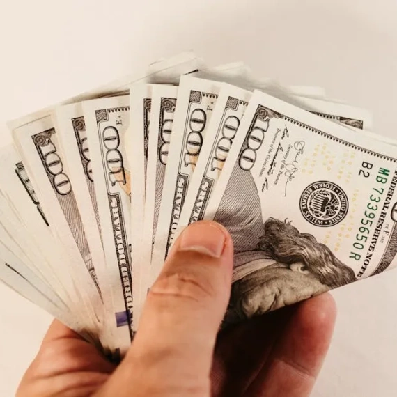 Kevin Warsh Under Fire: Fed Chair Nominee Scrutinized Over $100 Million Assets