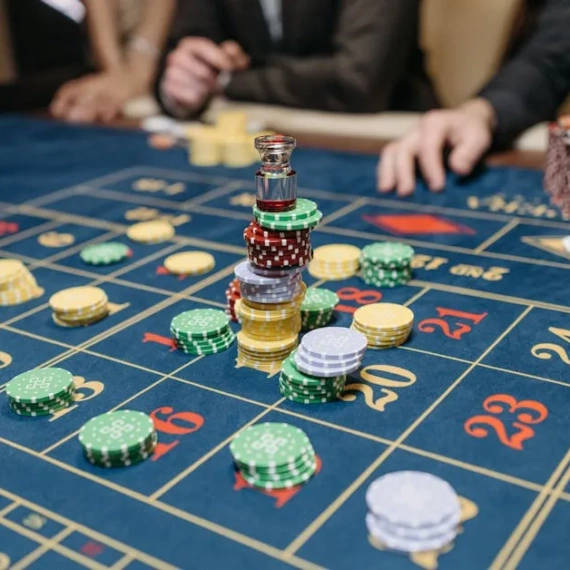 Charles Schwab And Citadel Securities Eye Prediction Markets, But Rule Out Sports Betting