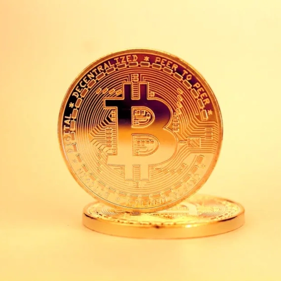 Bitcoin Holds Firm at $68K as Geopolitical Tensions Rise Before Iran Deal Deadline