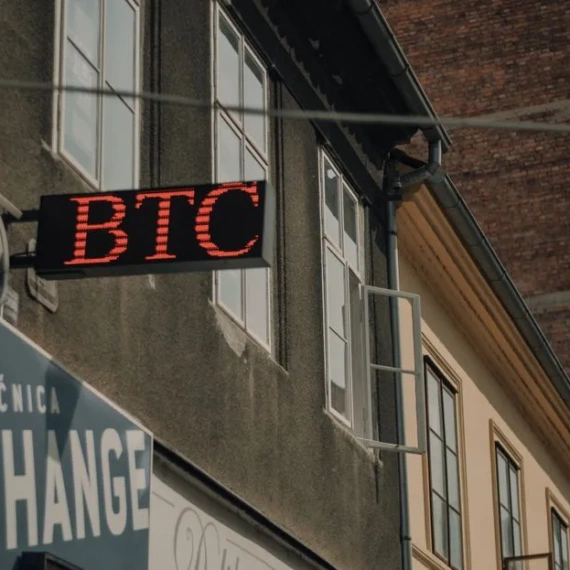 SPX6900 Surges Nearly 10% Following Strategic Listings on Upbit and Bithumb