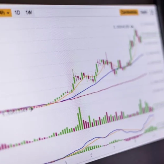 Bitcoin Dips Below $60K: Can Bulls Hold the Line or Is a Deeper Correction Inevitable?