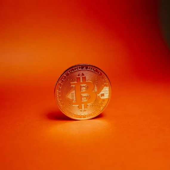 Vitalik Buterin Calls on Elon Musk to Transform X Into a Decentralized AI Governance Platform
