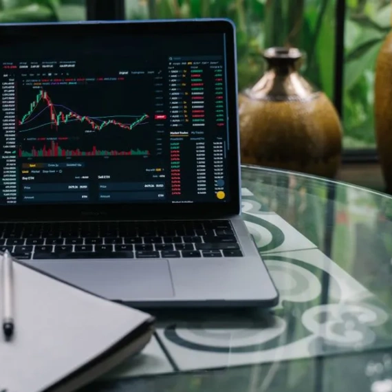 Robinhood’s Big Shift: How AI Agents Are Taking Over Crypto Trading for U.S. Investors