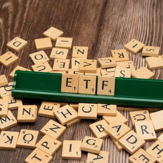 Beyond Bitcoin: How XRP ETF Inflows Could Unlock $7,000 Daily Yields for Early Adopters