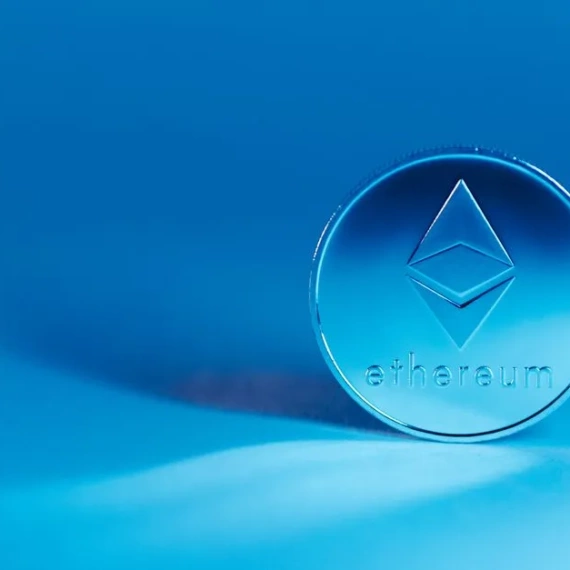 Fidelity’s $898M Ethereum Fund Expands with Full Staking and Quarterly Payouts