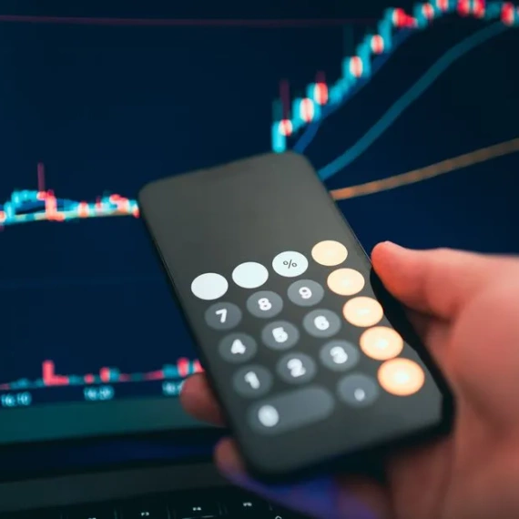 Gen Z Is Betting on ETFs: Why Younger Investors Trade Less and Use Less Leverage