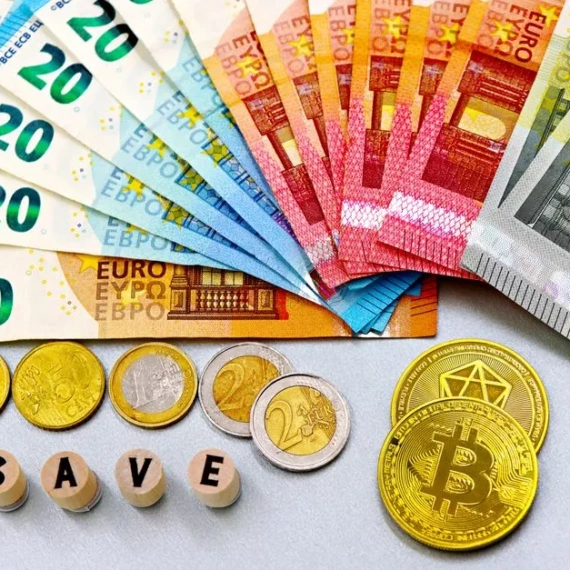 UK Parliament Questions Major Banks Over Crypto Account Access Ahead of 2027 Regulations