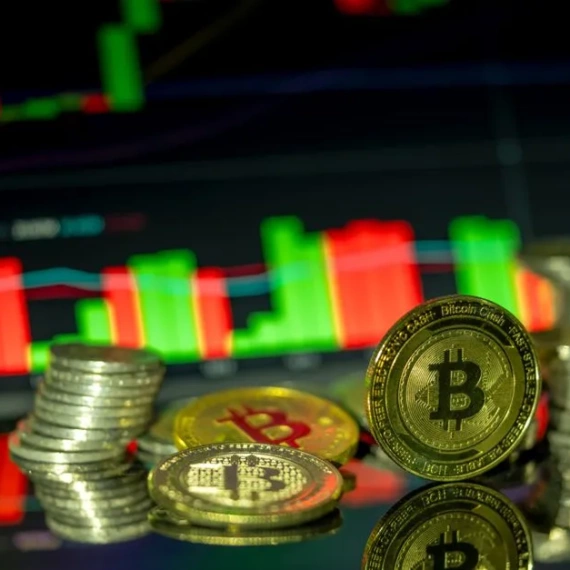 Bitcoin Holds Near $84K as U.S. Stocks Recover From Korea’s Tech Sell-Off